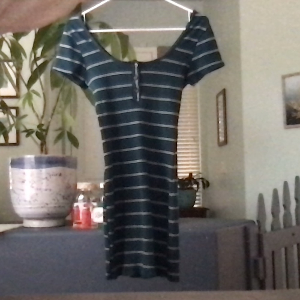 Green stripped slim dress